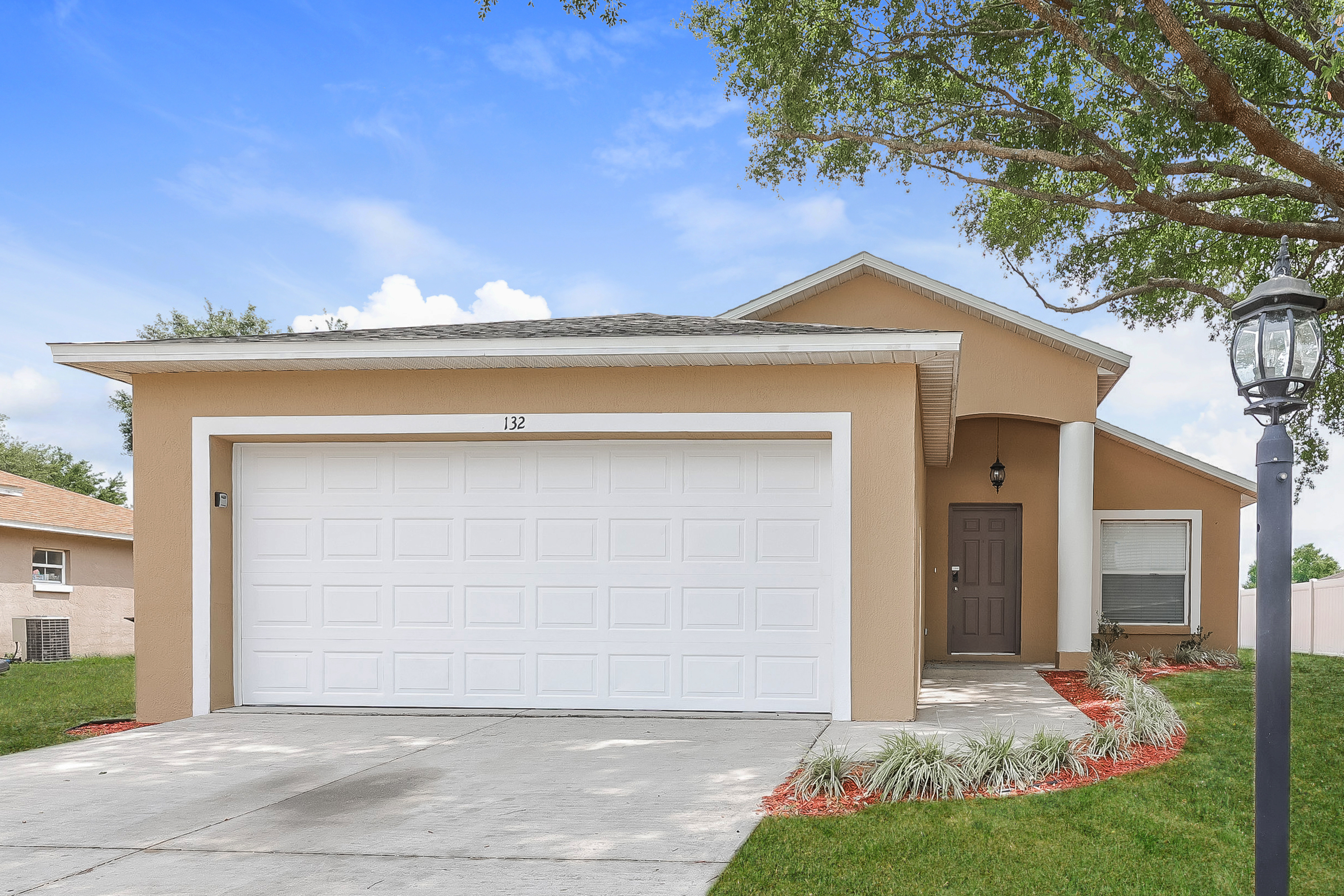 132 EAGLE POINT BLVD AUBURNDALE, FL 33823